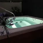 Zecamping 4 Piscine Chiens Acceptes Sauna Hammam Mini Golf 500m 4*