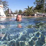 Zecamping 4 Piscine Chiens Acceptes Sauna Hammam Mini Golf 500m Campsite