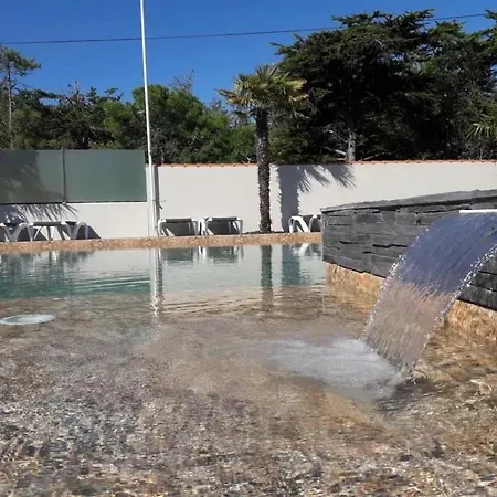 Camping 4 Etoiles - Piscine - Cbgcaig Campsite *