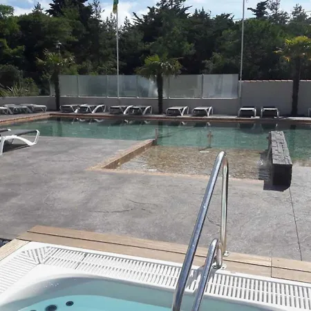 Camping 4 Etoiles - Piscine - Cbgcaig
