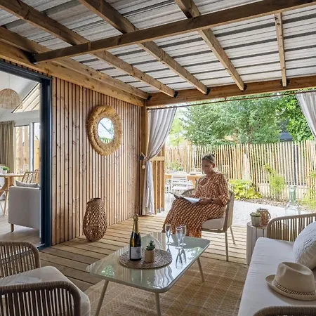 Zecamping 4 Piscine Chiens Acceptes Sauna Hammam Mini Golf 500m 4*